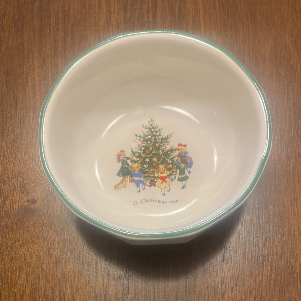 Pfaltzgraff White O Christmas Tree Ceramic Dish